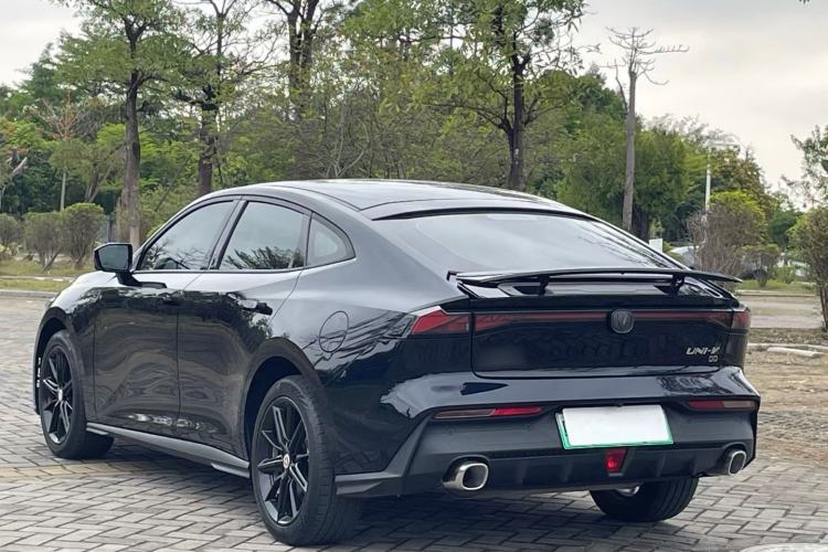 Used CHANGAN UNI-V iDD 2023 Zhidian iDD 1.5T 113km Smart & Fun Version (Rapid Edition)