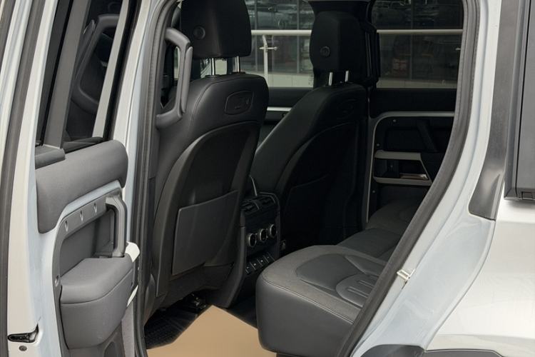 Used Land Rover Defender 2020 110 P400 Dark Special Edition Exterior 7