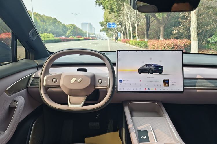 Used ONVO L60 2024 60 kWh Rear-Drive Version
