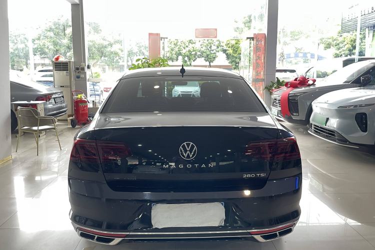 Used Volkswagen Magotan 2023 2 Million Units Limited Edition 280TSI DSG Leading Version