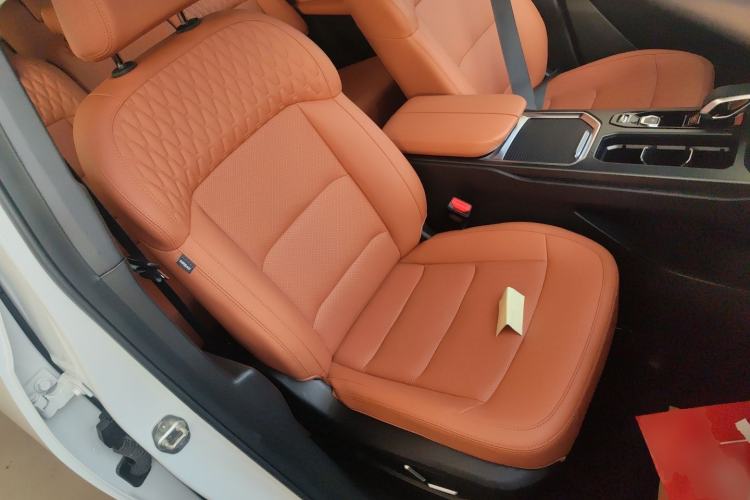 Used Geely Auto Haoyue L 2023 2.0T DCT Flagship Version Right Front Seat