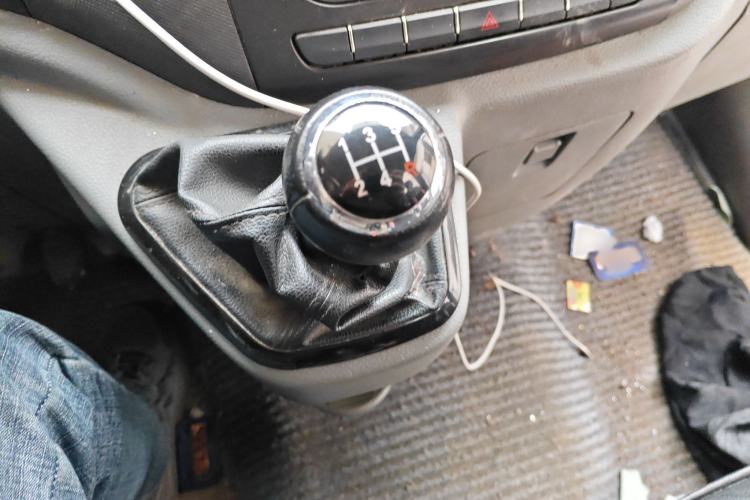 Used Foton Toano 2020 2.5T Manual Tongtu Short Wheelbase Mid-Roof 5/6-Seater 4J25TC3