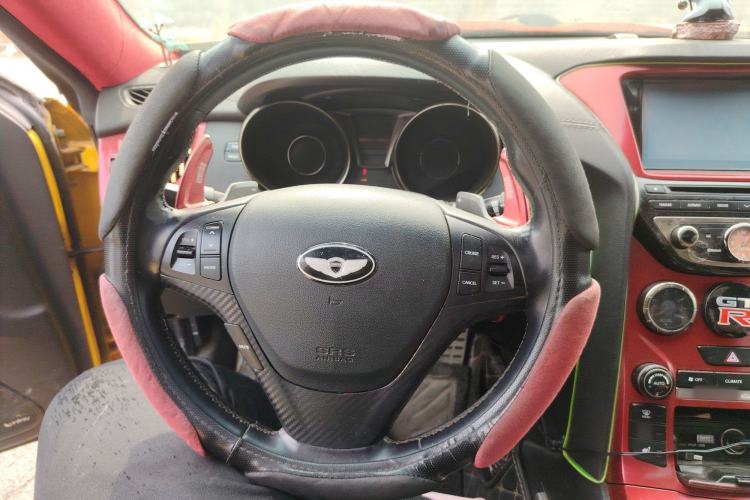 Used Hyundai Genesis Coupe 2012 2.0T Automatic Luxury Edition
