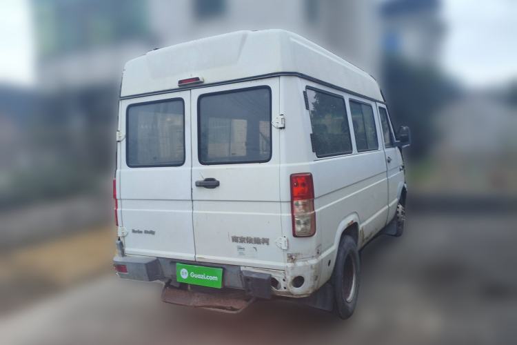 Used Iveco Daily 2014 2.5T-A35 NJ6484ACM47Z4