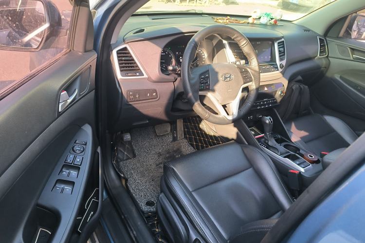 Used Hyundai Tucson 2015 1.6T Dual-Clutch Two-Wheel-Drive Smart Model
