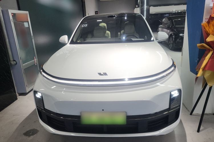 Used Li Auto L8 2025 Ultra Smart Refreshed Edition
