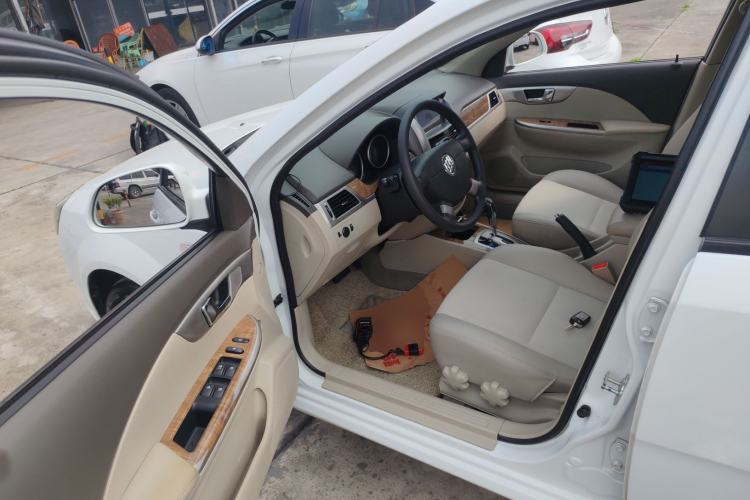 Used Buick Excelle 2015 1.5L Automatic Classic Model