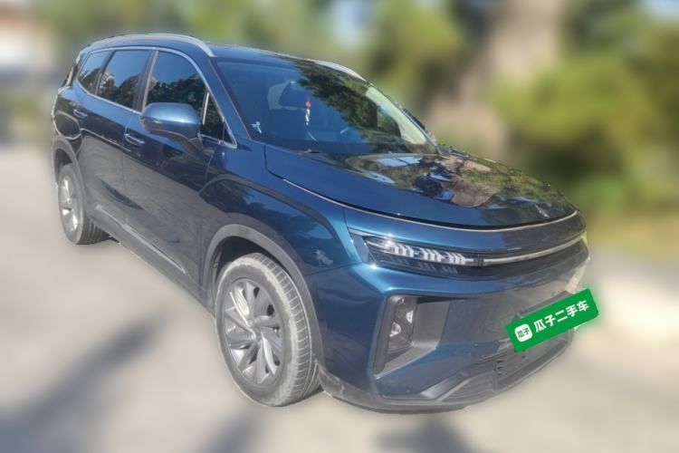 Used Livan Livan 9 2023 470 km Leading Edition