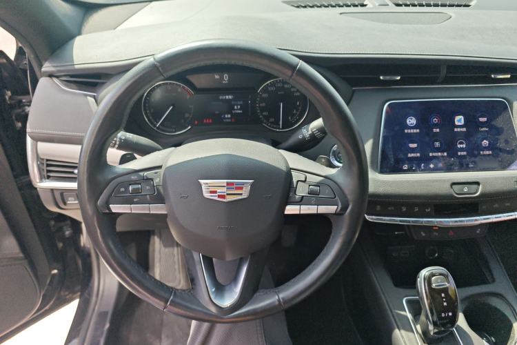 Used Cadillac XT4 2020 Revised Version 28T Two-Wheel Drive Luxury Edition Steering Wheel