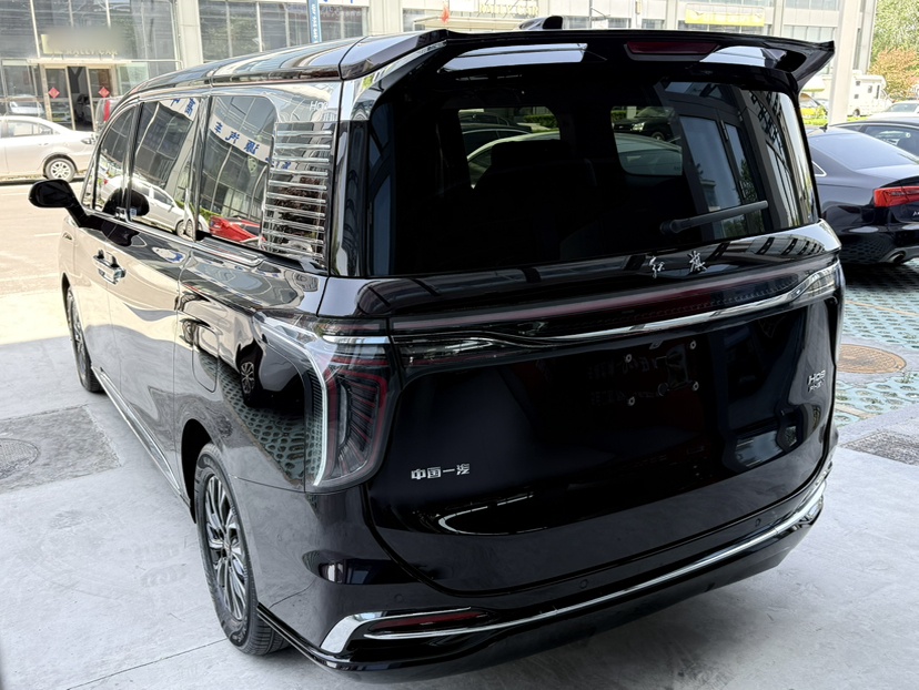 Hongqi HQ9 PHEV 2024 2.0T Four-Wheel Drive Luxury Edition — снимка 14
