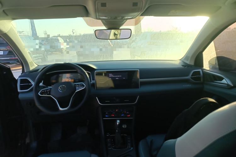 Used Volkswagen Tharu 2023 300TSI Two-Wheel-Drive Moonlight Edition
