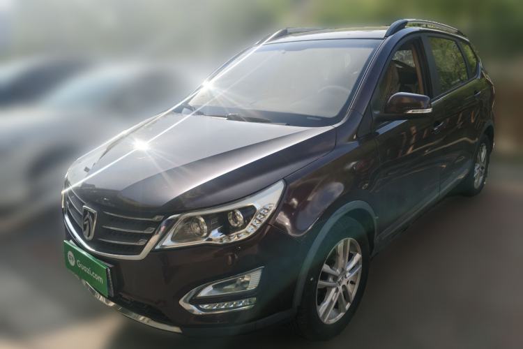 Used Baojun 560 2015 1.8L manual Comfort trim level