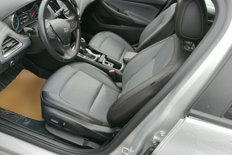 Used Chevrolet Cruze 2018 Redline 330T Dual-Clutch Flagship Edition Left Front Seat