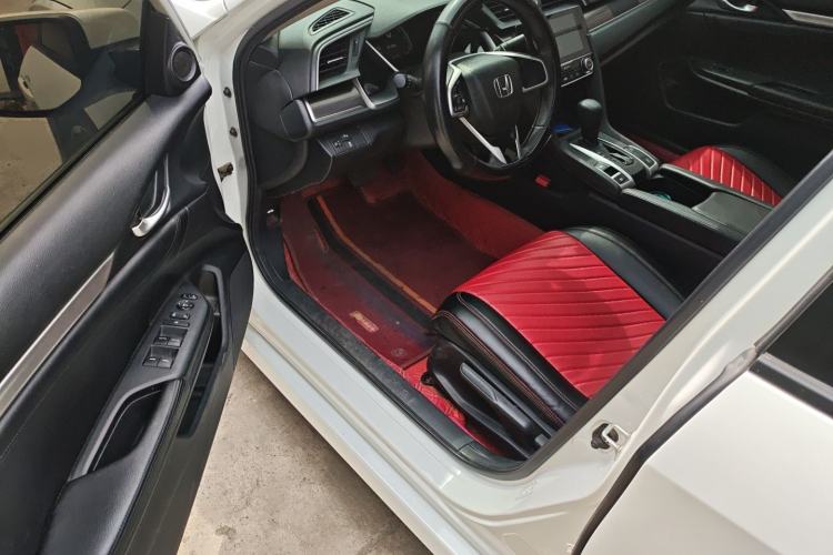 Used Honda Civic 2019 220TURBO CVT Dynamic Edition China VI Driver Seat