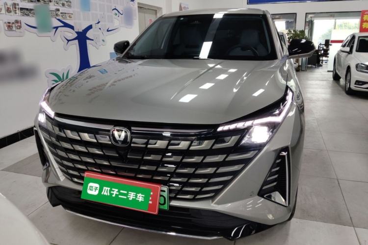 Used Changan UNI-Z New Energy 2024 Blue Whale Smart Electric iDD 125km Beyond Edition