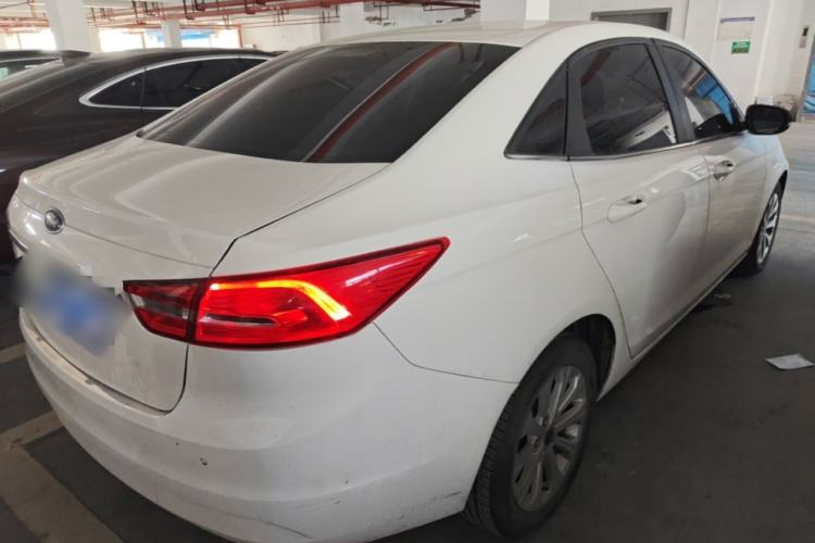 Used Ford Escort 2015 1.5L Automatic Fashion Model