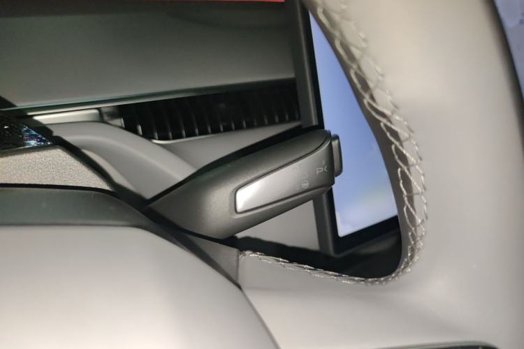 Used XPeng MONA M03 2024 620 with Ultra-Long Range Gear Lever