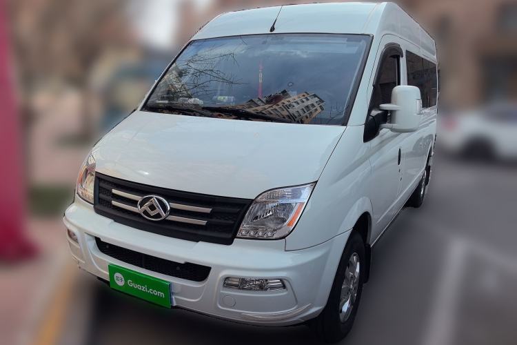 Used SAIC MAXUS Xintu V80 2023 2.0T AMT Classic Aoyuntong Power Version Long Wheelbase Mid-Roof Design 6/7/8/9-Seater