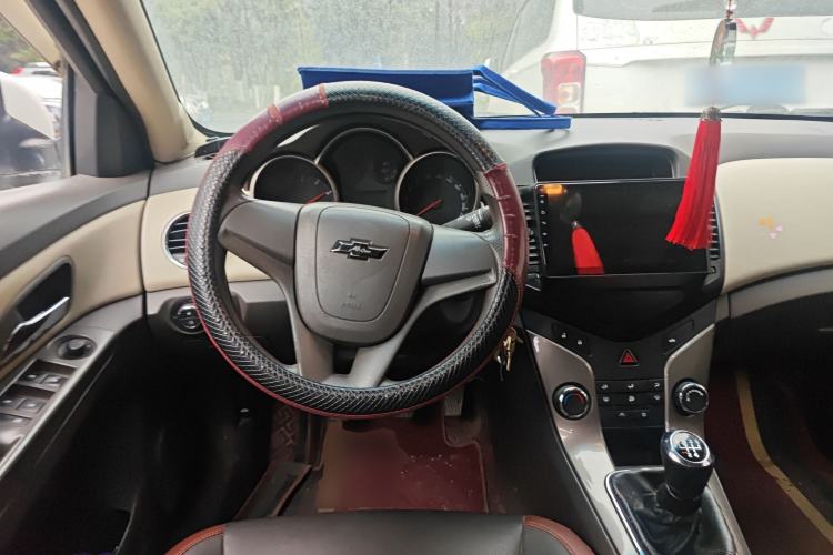 Used Chevrolet Cruze 2015 1.5L Classic SE MT