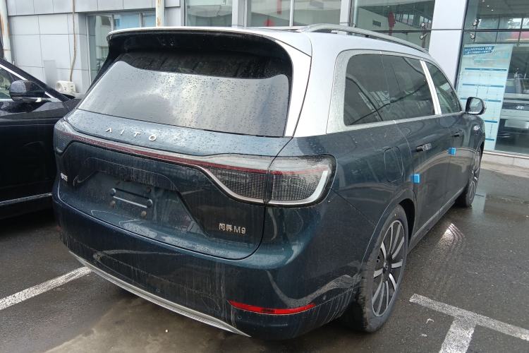 Used Hima AITO M9 2025 Extended-Range Ultra Version 52 kWh 6-Seater Rear Right 45 Deg