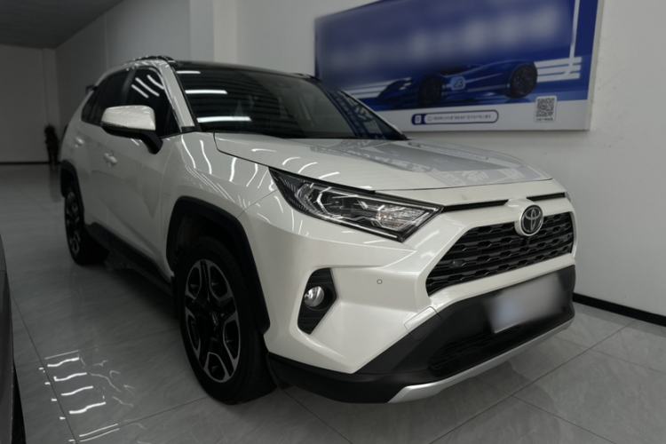 Used Toyota RAV4 2020 2.0L CVT Four-Wheel Drive Prestige Edition
