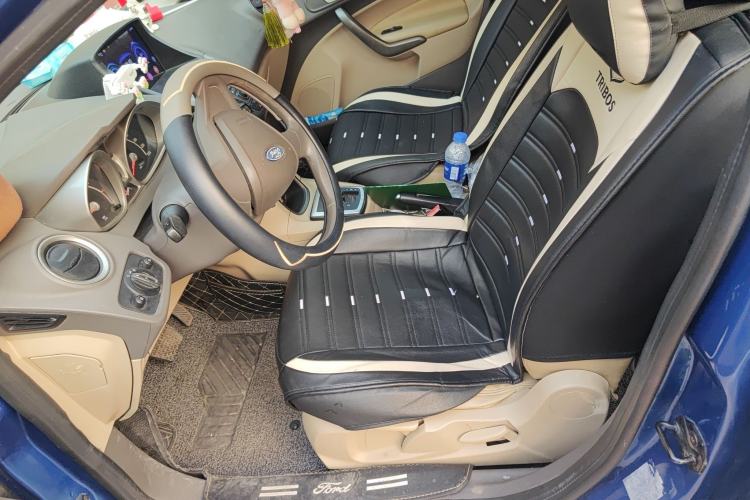 Used Ford Fiesta 2011 Hatchback 1.5L Automatic Fashion Edition
