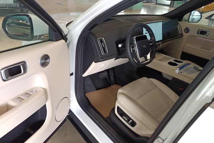 Used Li Auto L9 2025 Ultra Smart Refreshed Edition
