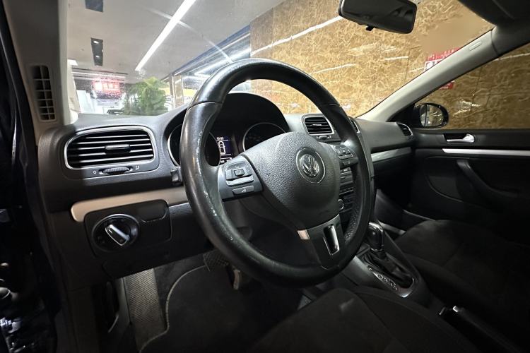 Used Volkswagen Golf (Import) 2011 1.4 TSI Comfort Travel Edition
