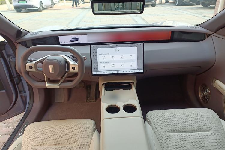 Used Avatr 06 2025 Pro Range-Extended Edition
