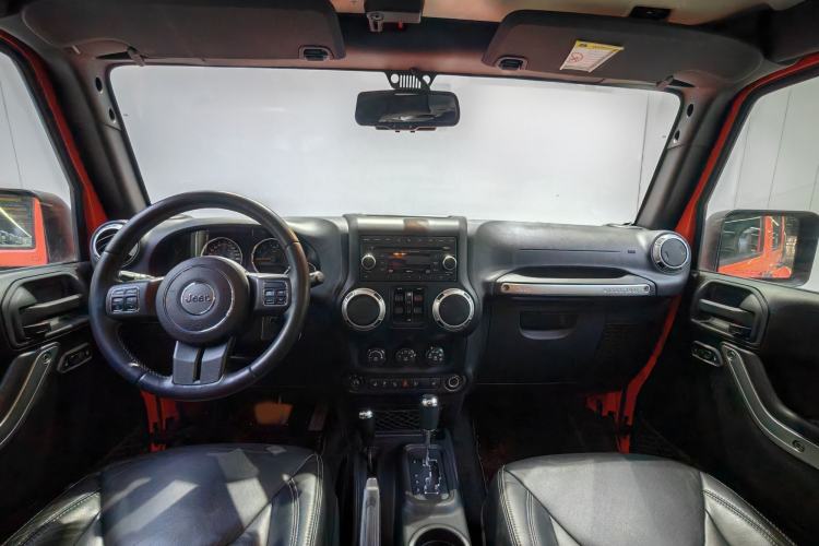 Used Jeep Wrangler 2015 3.0L Sahara Four-Door Edition