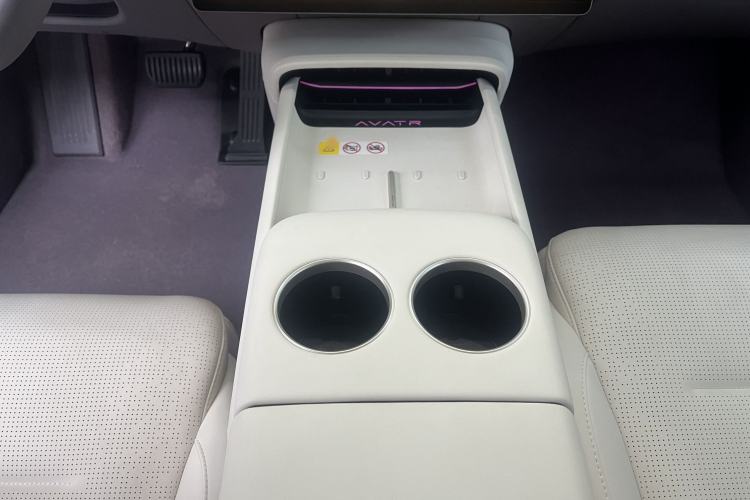 Used Avatr 06 2025 Pro Range-Extended Edition
