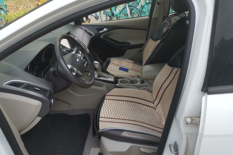 Used Ford Focus 2012 Hatchback 1.6L Automatic Fashion Edition