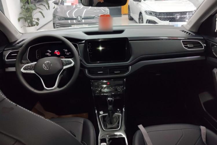 Used Volkswagen Tharu 2026 Model Xinrui 300TSI Ruixiang Edition Center Console
