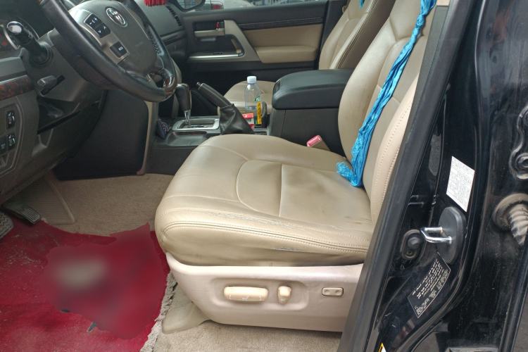 Used Toyota Land Cruiser 2010 4.0L Automatic VX
