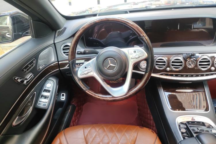 Used Mercedes-Benz Maybach S-Class 2020 S 450 4MATIC Collector's Edition Steering Wheel