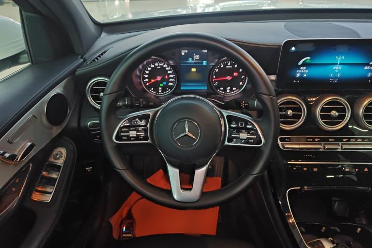 Used Mercedes-Benz GLC 2020 GLC 260 L 4MATIC Dynamic Model