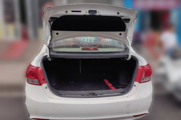 Used BAIC E Series 2013 Sedan 1.5L Manual Lotte Edition

