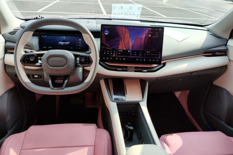 Used Lynk & Co 06 EM-P 2023 EM-P 126 Long-Range Halo
