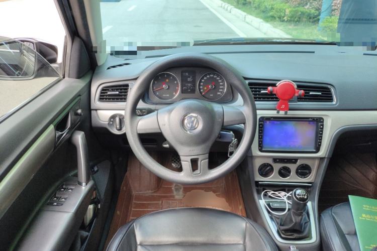 Used Volkswagen Lavida 2013 Restyled Classic 1.6L Manual Comfort Edition Steering Wheel