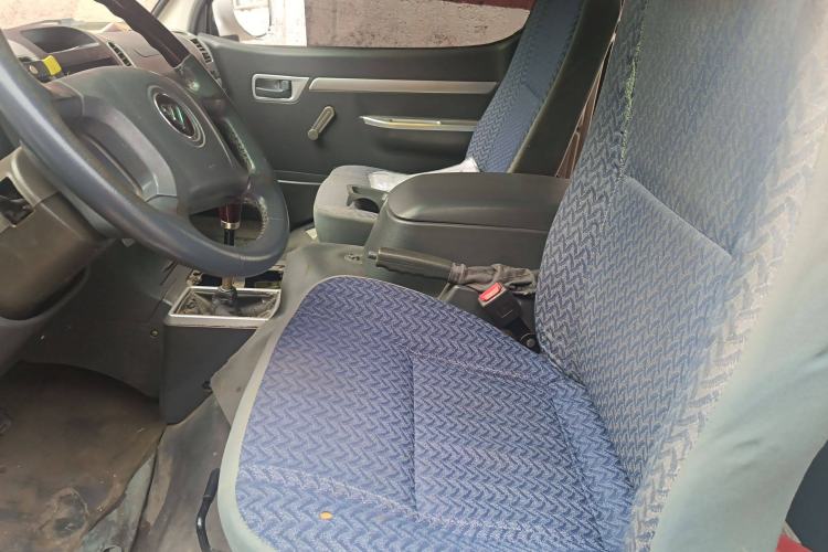 Used Foton Scenic 2014 2.0L Express Classic Short-Wheelbase Low-Roof 4Q20M
