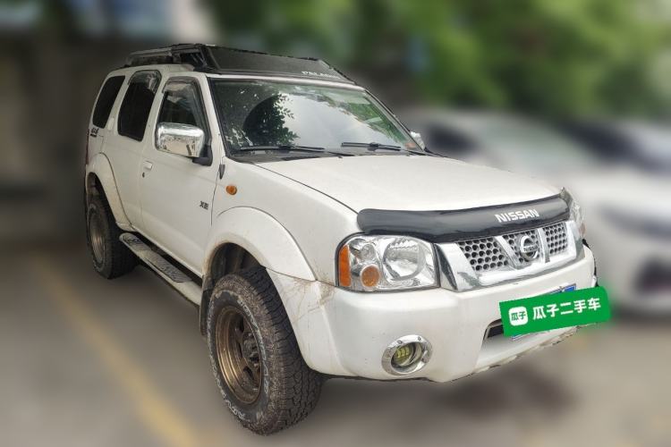 Used Nissan Paladin 2008 2.4L 4x4 Standard Edition Front Right 45 Deg