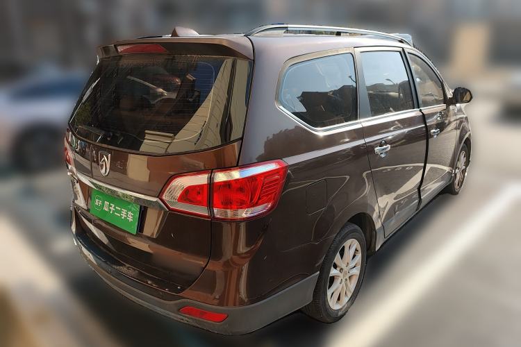 Used Baojun 730 2014 1.5L manual Comfort version 7 seats