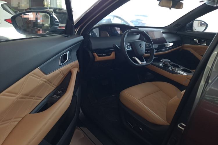 Used Changan UNI-K 2024 2.0T Two-Wheel Drive Global Edition
