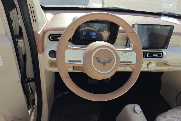 Used Wuling Hongguang MINIEV 2024 3rd Generation 215km Youth Edition