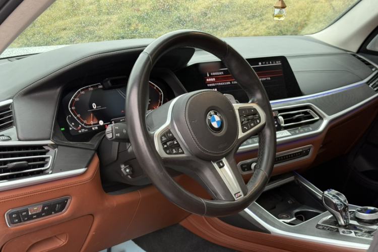 Used BMW X7 2021 xDrive40i Executive Model with M Sport Package
