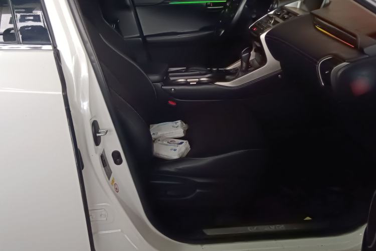 Used Lexus NX 2015 200 Front-Wheel Drive X-Trail SE Edition