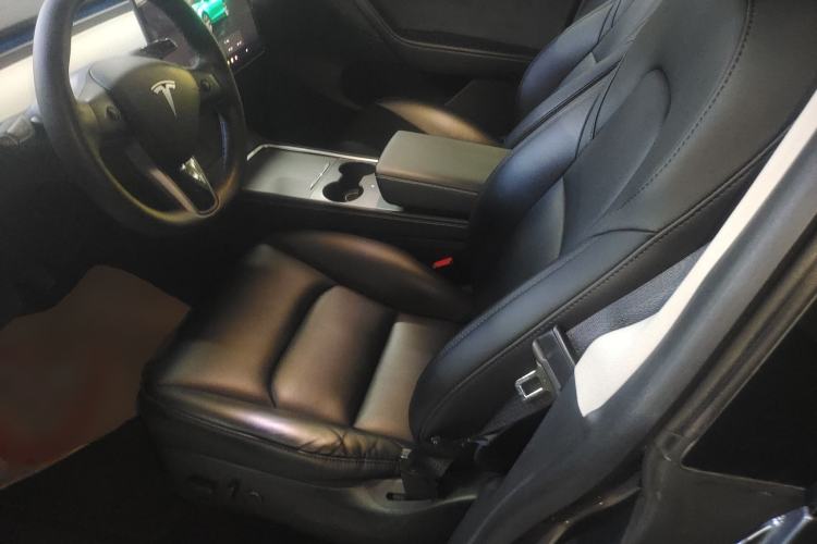 Used Tesla Model Y 2022 Rear-Wheel-Drive Version