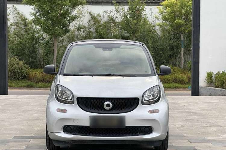 Used smart fortwo 2015 1.0L 52 kW Hardtop Passion Edition