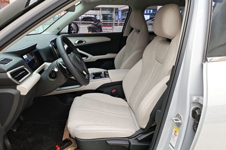 Used BYD Yuan UP 2025 Intelligent Driving Version 401 KM Dynamic Edition