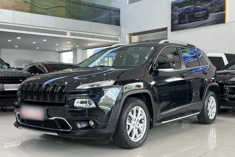 Used Jeep Cherokee 2017 2.0L Superior Edition